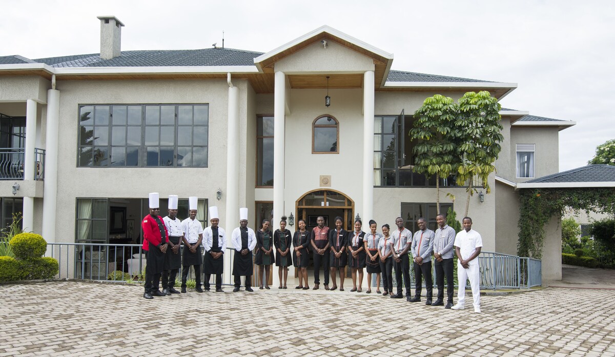 Luxury Rwanda Safari Lodges